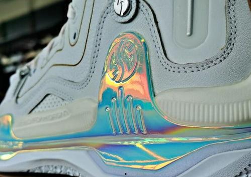 央视点评国产球鞋视频,央视点评下的民族品牌新篇章